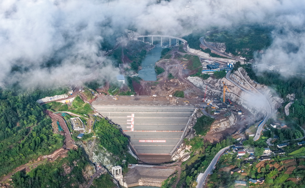 近日拍摄的重庆藻渡水库项目建设现场。